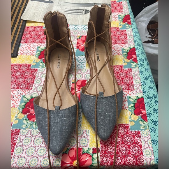 Call it spring shoes - Picture 3 of 3